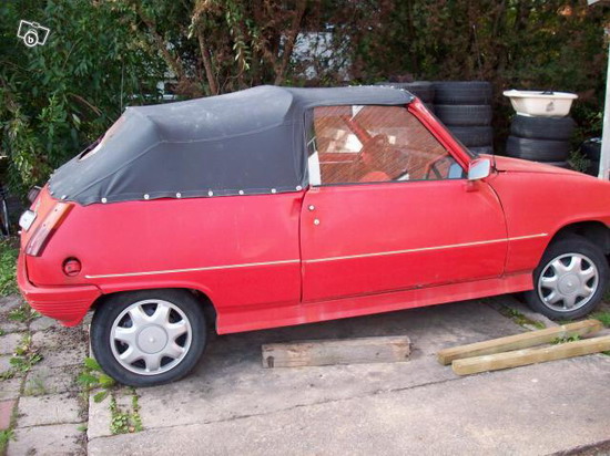 Renault 5 cab